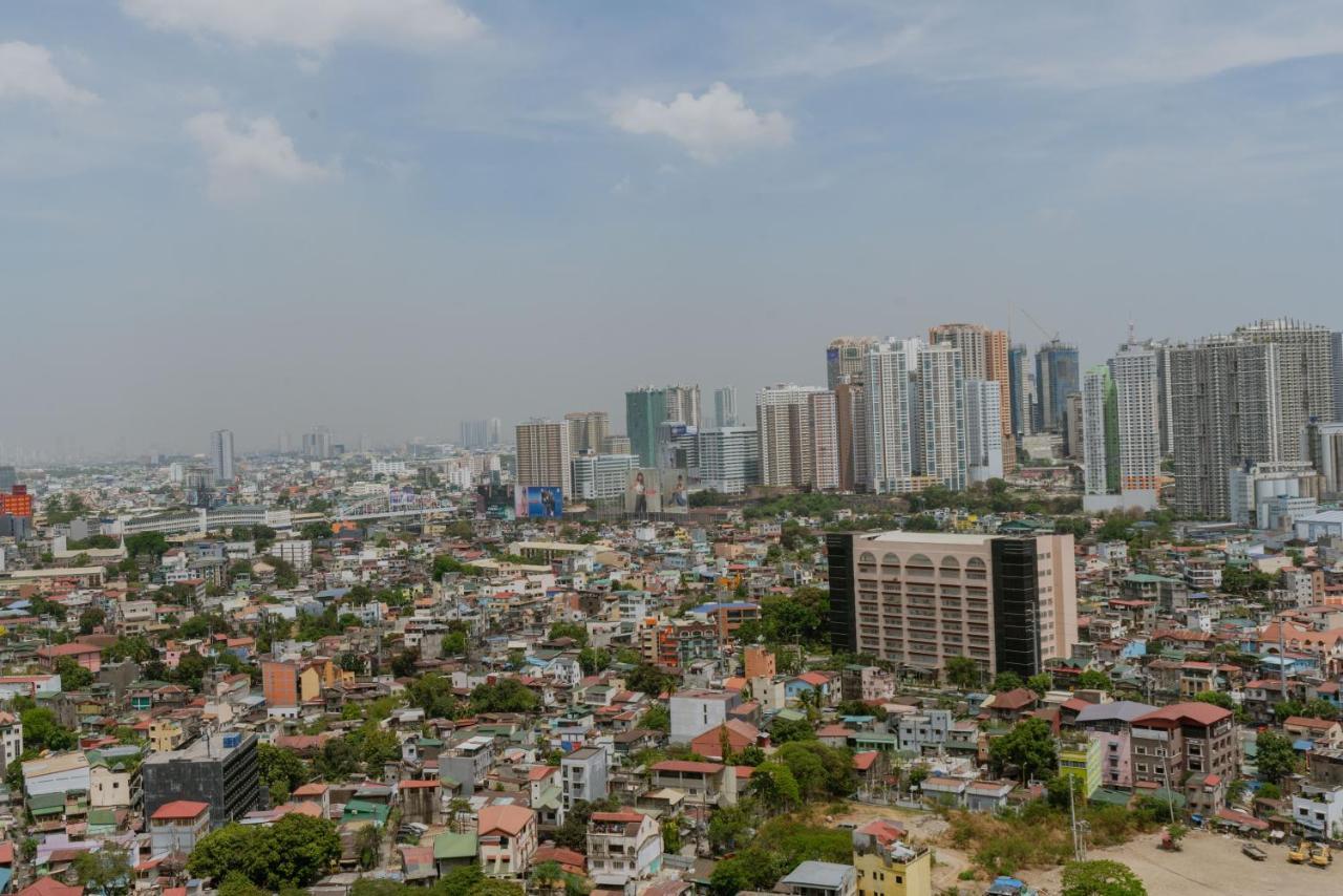 Uptown Parksuites Apartments Tower 2 Bgc By Ph Staycation 마닐라 외부 사진