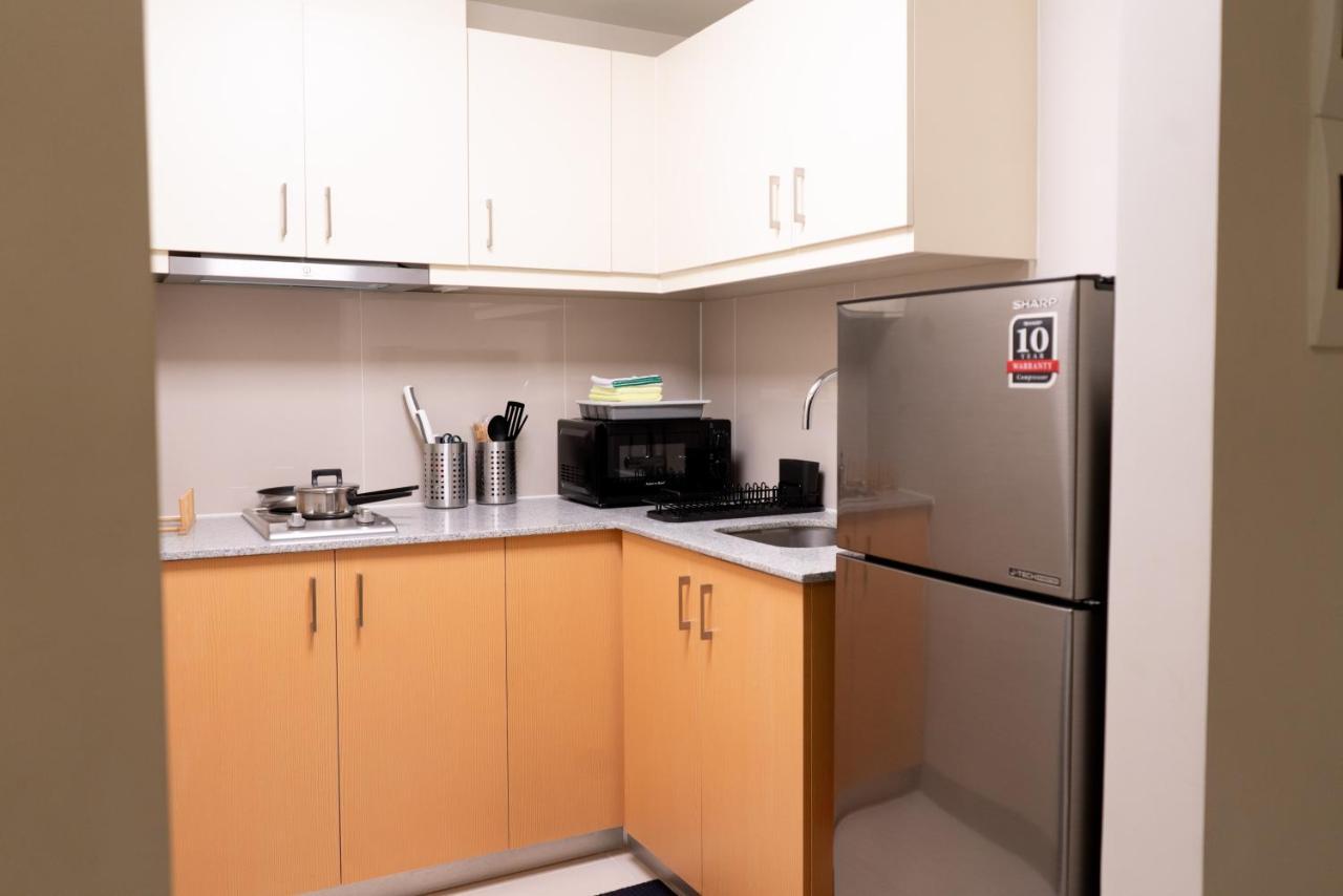 Uptown Parksuites Apartments Tower 2 Bgc By Ph Staycation 마닐라 외부 사진