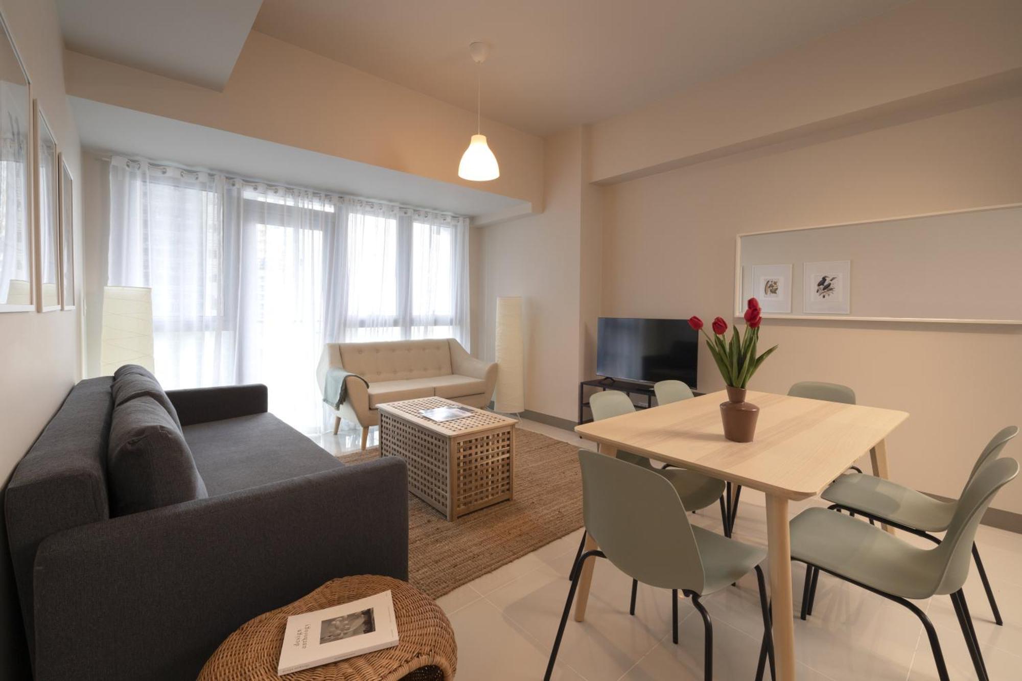 Uptown Parksuites Apartments Tower 2 Bgc By Ph Staycation 마닐라 외부 사진