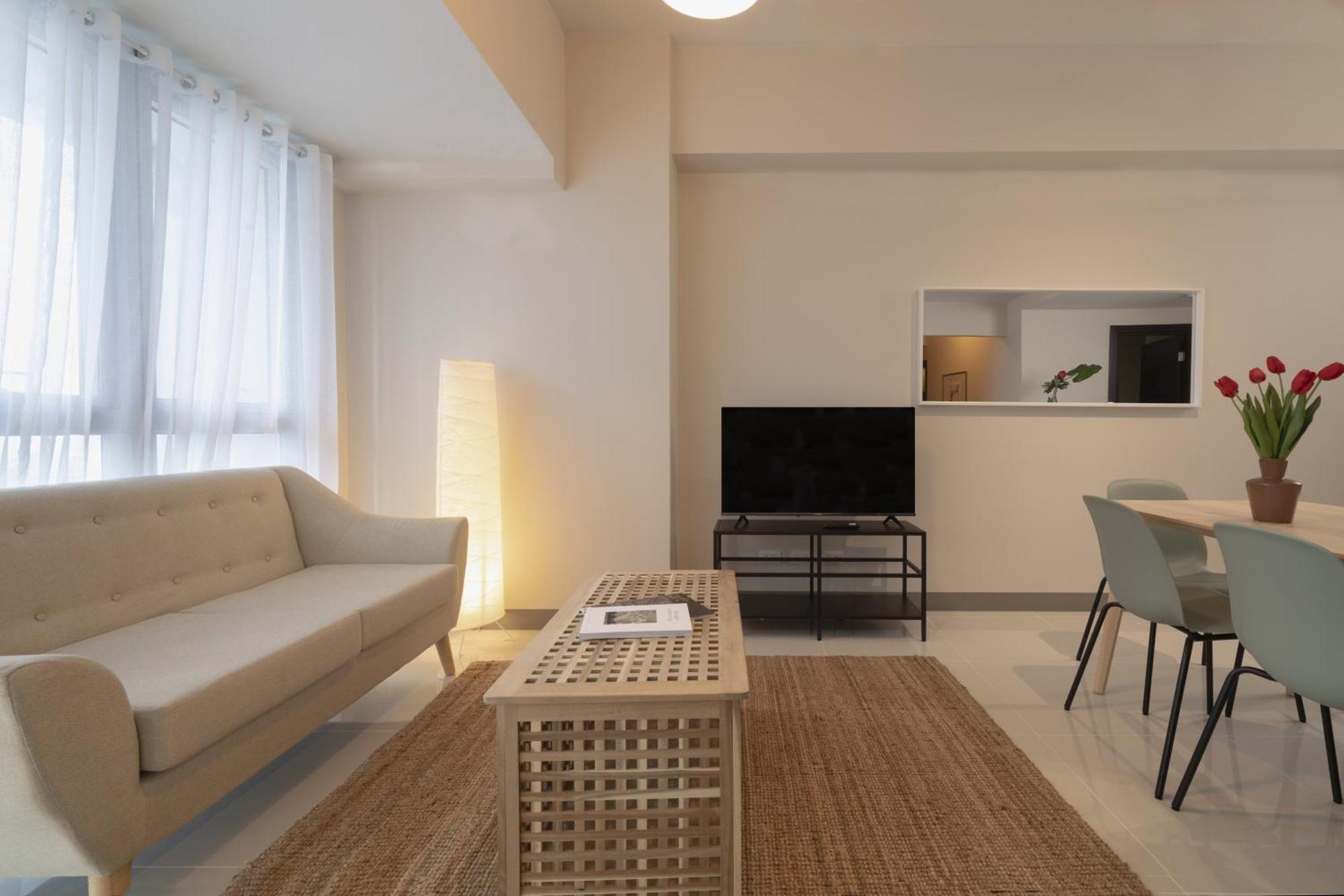 Uptown Parksuites Apartments Tower 2 Bgc By Ph Staycation 마닐라 외부 사진