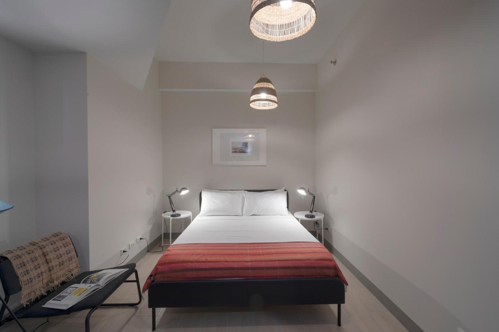 Uptown Parksuites Apartments Tower 2 Bgc By Ph Staycation 마닐라 외부 사진