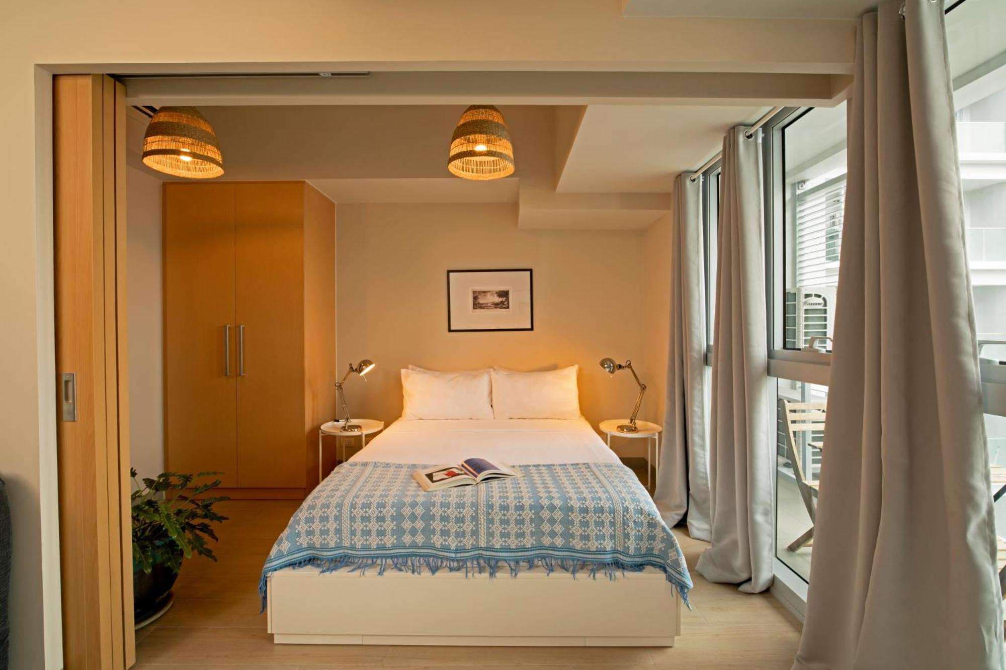 Uptown Parksuites Apartments Tower 2 Bgc By Ph Staycation 마닐라 외부 사진