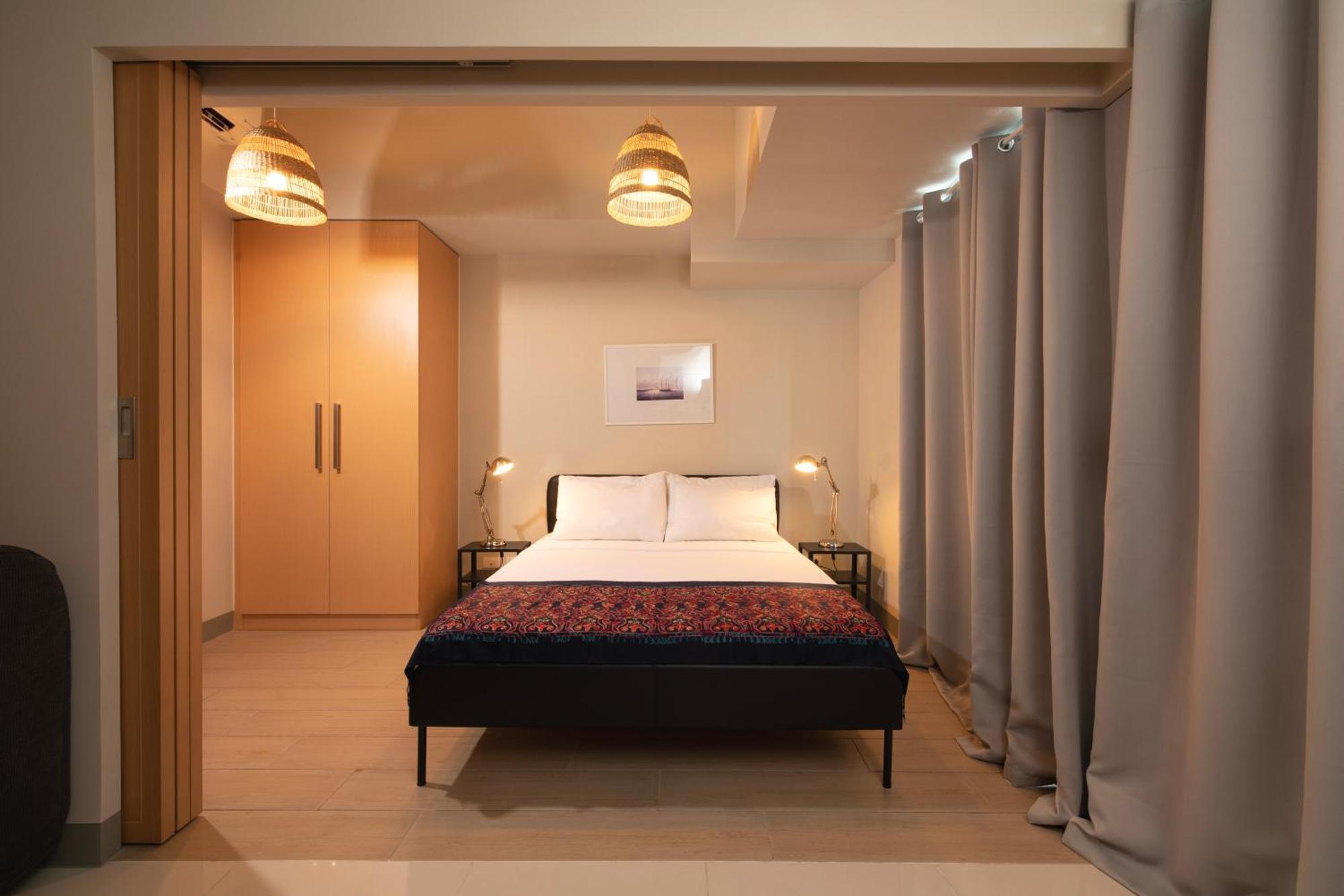 Uptown Parksuites Apartments Tower 2 Bgc By Ph Staycation 마닐라 외부 사진