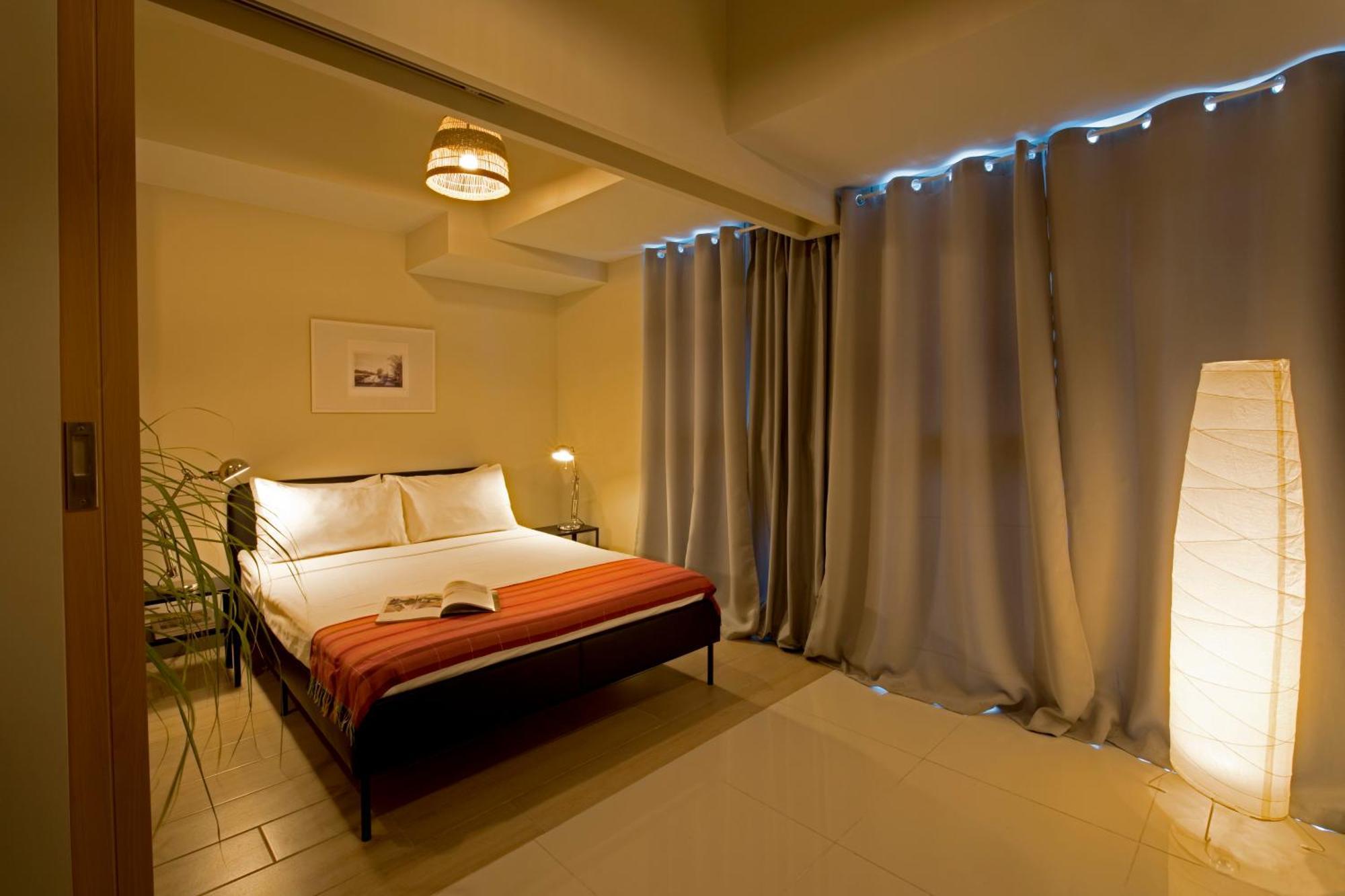 Uptown Parksuites Apartments Tower 2 Bgc By Ph Staycation 마닐라 외부 사진