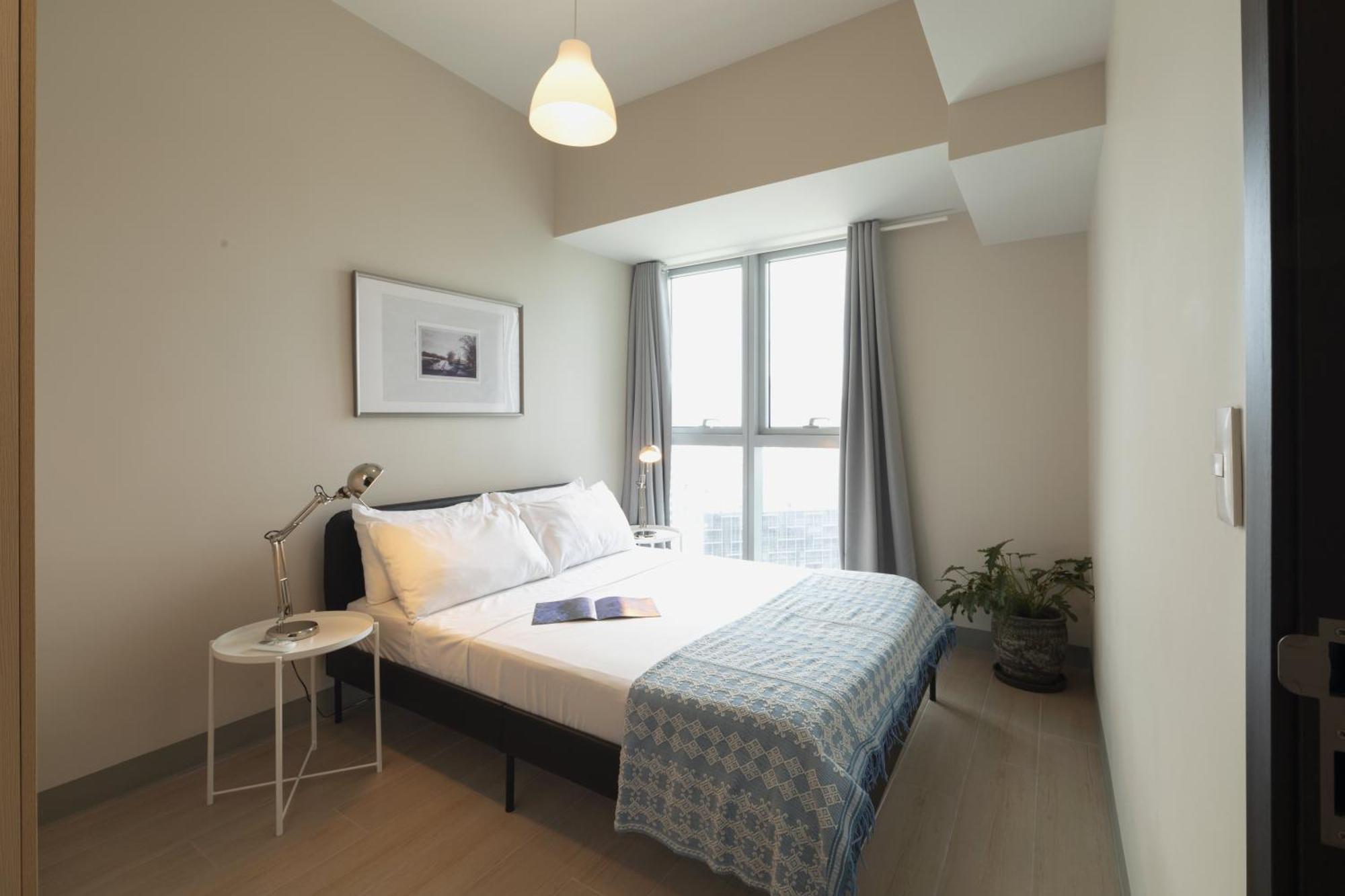 Uptown Parksuites Apartments Tower 2 Bgc By Ph Staycation 마닐라 외부 사진