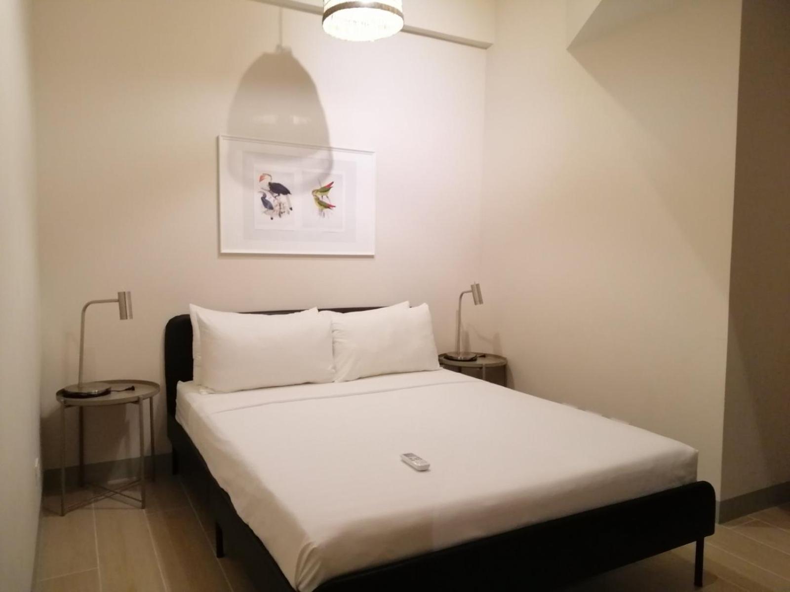 Uptown Parksuites Apartments Tower 2 Bgc By Ph Staycation 마닐라 외부 사진
