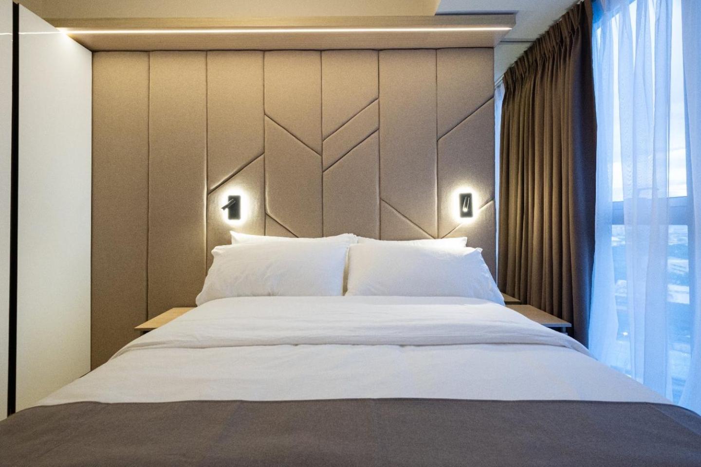Uptown Parksuites Apartments Tower 2 Bgc By Ph Staycation 마닐라 외부 사진